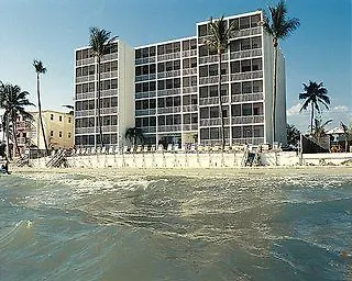 Island Towers Hotel